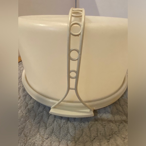 Tupperware Cake Taker with Handle 3pieces Almond Vintage - Picture 6 of 10